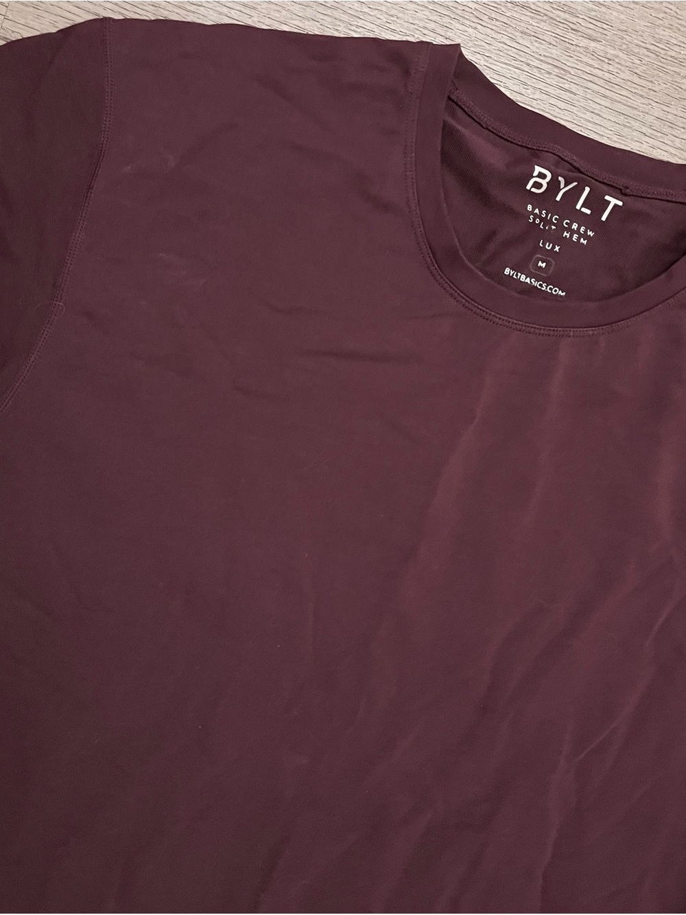 BYLT Basics Men's M Crew Neck T-Shirt in Burgundy Split Hem
